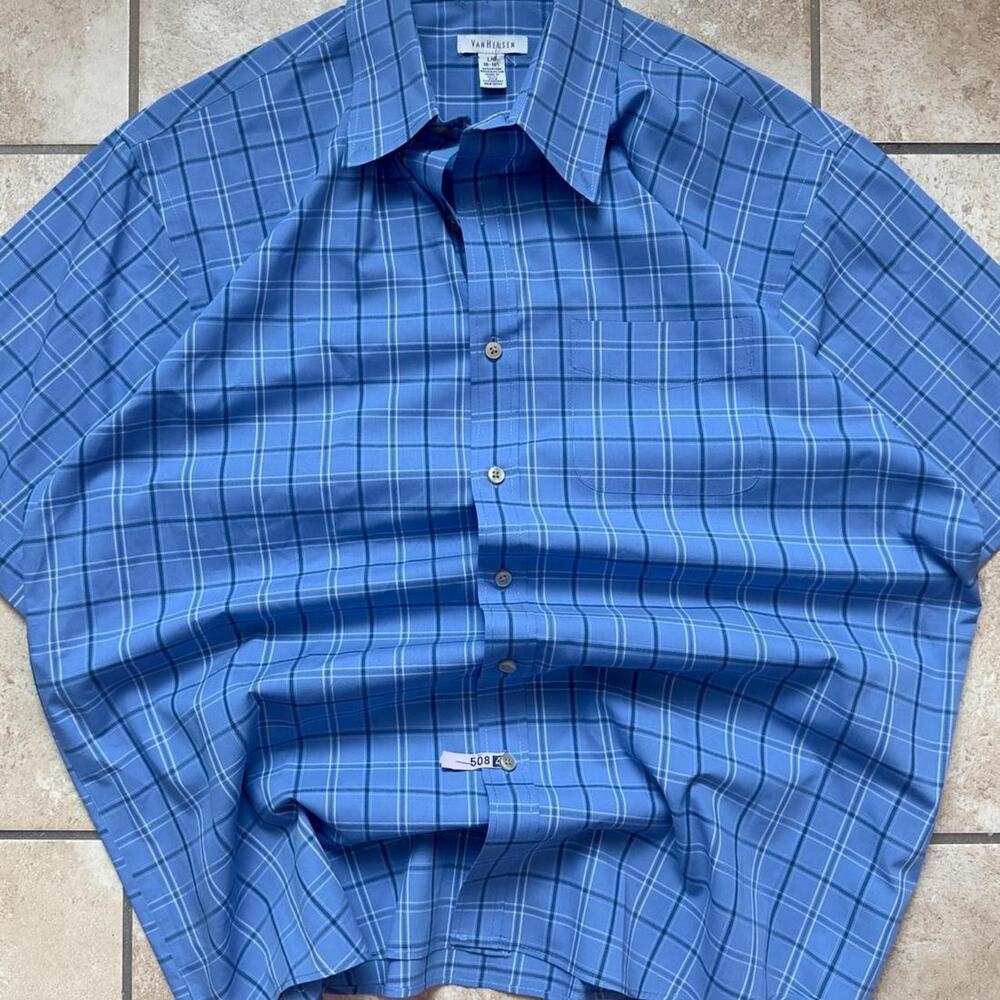 Van Heusen No Iron Short Sleeve Button Up Shirt - Size L